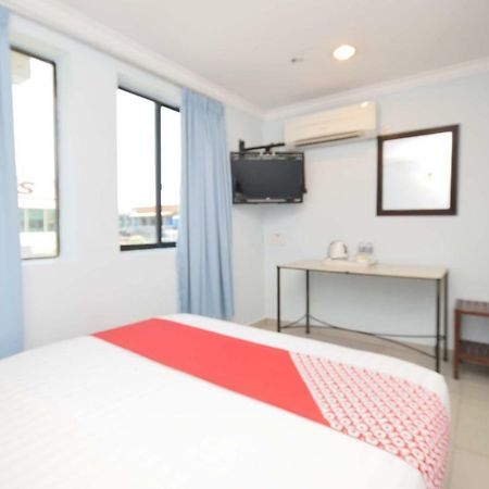 Super Oyo 969 Hotel Pantai View Labuan Exterior photo